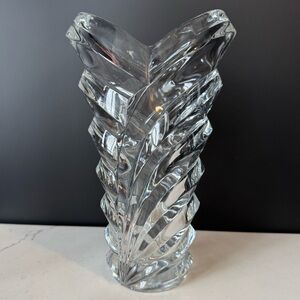 Mikasa Crystal Wyndham Vase